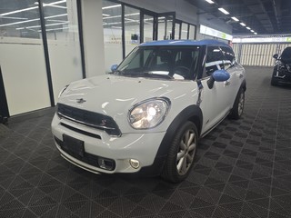 迷你Countryman S 1.6T 自动 极致暗夜版 