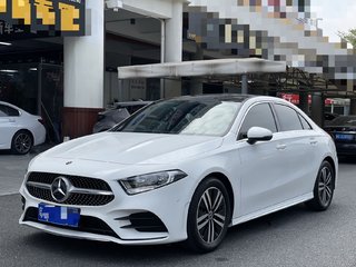 奔驰A级 1.3T 