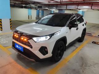 丰田RAV4 荣放 2.5L 自动 旗舰版 