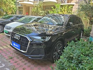 奥迪Q7 55 3.0T 自动 运动型quattro-S-line 