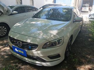 沃尔沃V60 T5 2.0T 自动 智雅个性运动版 