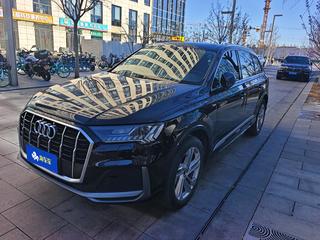 奥迪Q7 2.0T 运动型quattro-S-line 