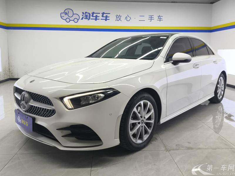 奔驰A级 A200L 2019款 1.3T 自动 运动轿车版 (国Ⅵ) 