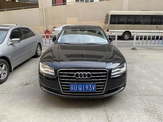 奥迪A8L 3.0T 舒适型 