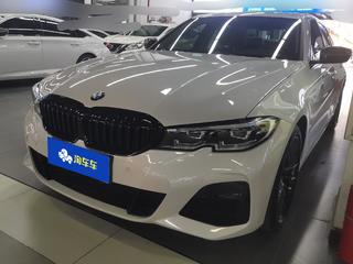 宝马3系 325Li 2.0T 自动 M运动曜夜套装 