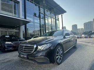 奔驰E级 E260L 4MATIC 