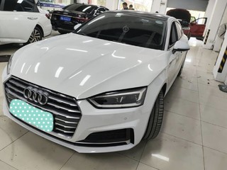 奥迪A5掀背 40TFSI 2.0T 自动 时尚型 