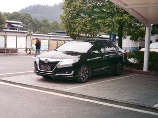 本田凌派 1.8L 自动 豪华版 