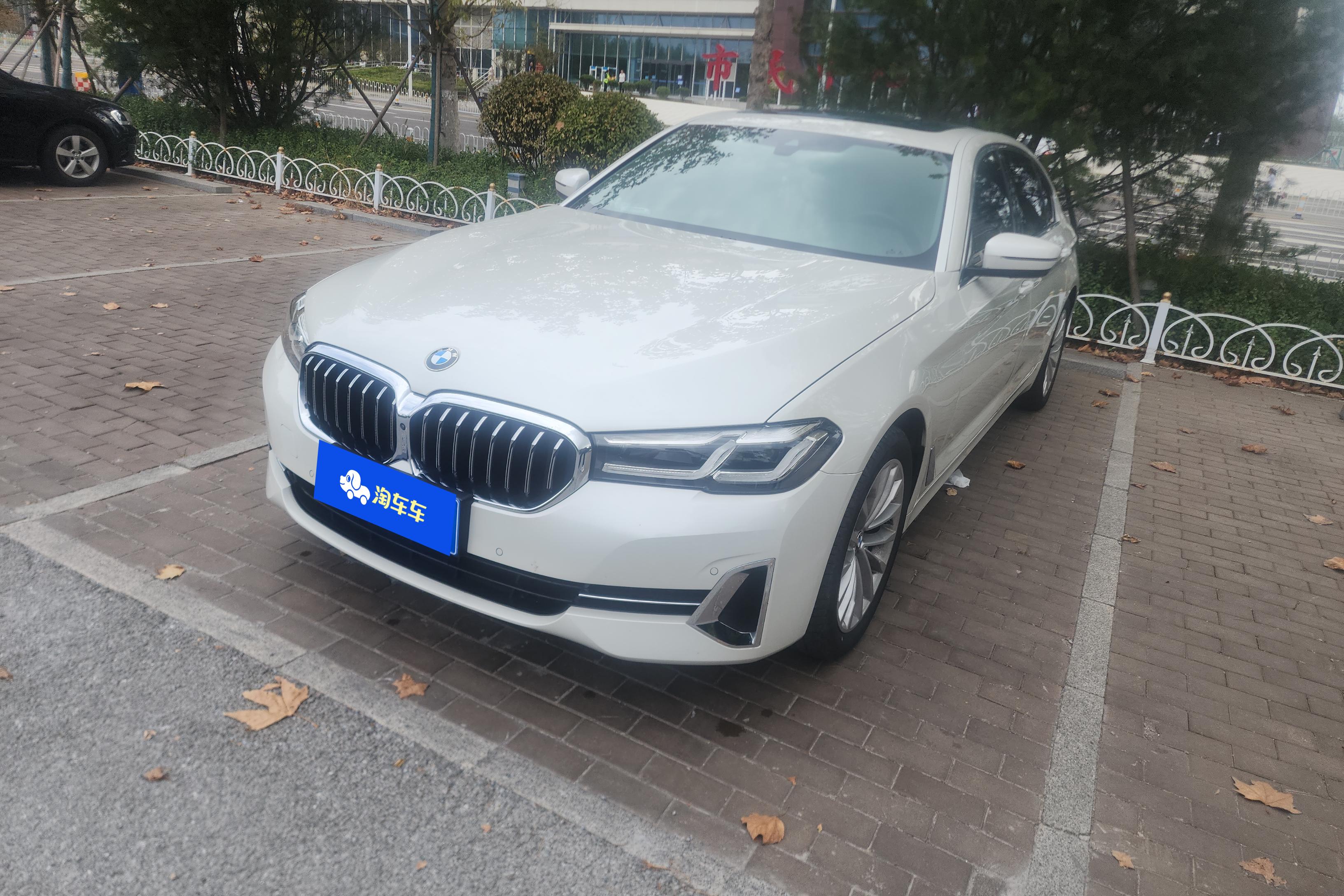 宝马5系 525Li 2022款 2.0T 自动 汽油 豪华套装 价格0万