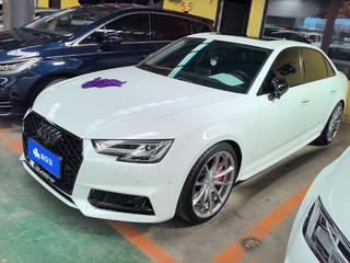 奥迪A4L 45TFSI 