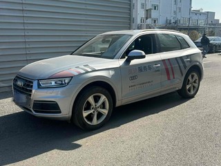 奥迪Q5L 40TFSI 2.0T 自动 荣享进取型 