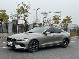 沃尔沃S60 B4 2.0T 自动 智逸豪华版 