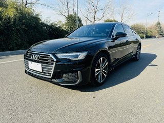 奥迪A6L 45TFSI 2.0T 自动 臻选致雅型 