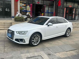 奥迪A4L 40TFSI 