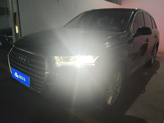 奥迪Q7 2.0T 舒适型 