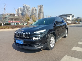 吉普自由光 2.4L 