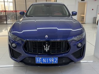 玛莎拉蒂Levante 3.0T 