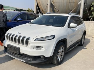 吉普自由光 2.0L 自动 优越版 