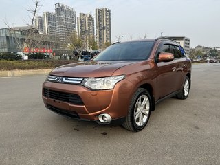 欧蓝德 2.4L 豪华导航版 