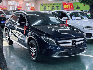 奔驰GLA 200 1.6T 自动 时尚型 