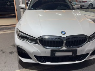 宝马3系 325Li 2.0T 自动 改款M运动套装 