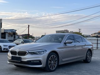 宝马5系 530Li 2.0T 自动 尊享型豪华套装 