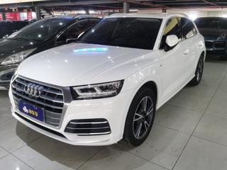 奥迪Q5L 40TFSI 2.0T 自动 改款荣享时尚型 