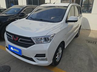 五菱宏光 S 1.5L 手动 标准型 