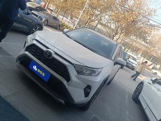 丰田RAV4 荣放 2.0L 自动 风尚PLUS版 