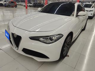 阿尔法罗密欧Giulia 2.0T 自动 豪华版 