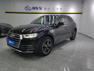 奥迪Q5L 40TFSI 2.0T 自动 荣享时尚型 