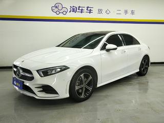 奔驰A级 A200L 1.3T 自动 运动轿车动感型 