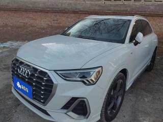 奥迪Q3 35TFSI 1.4T 自动 时尚动感型 