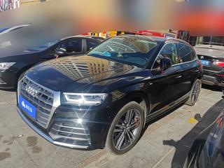 奥迪Q5L 40TFSI 2.0T 自动 荣享时尚型 