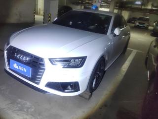 奥迪A4L 40TFSI 