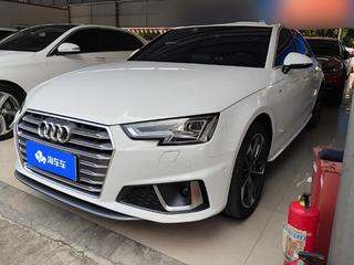 奥迪A4L 40TFSI 2.0T 自动 运动型 