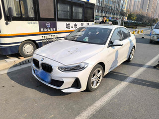 宝马1系 120i 1.5T 自动 M运动套装 