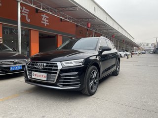 奥迪Q5L 45TFSI 2.0T 自动 尊享时尚型 