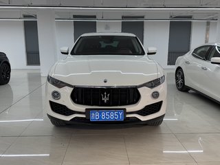 玛莎拉蒂Levante 3.0T 