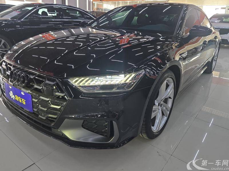 奥迪A7L 45TFSI 2022款 2.0T 自动 S-line风骑士版 (国Ⅵ) 