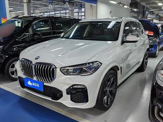 宝马X5 40i 3.0T 自动 尊享版M运动套装 