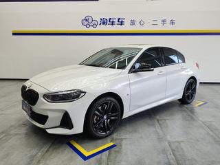 宝马1系 125i 2.0T 自动 M运动曜夜版 