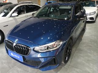 宝马1系 125i 2.0T 自动 M运动曜夜版 