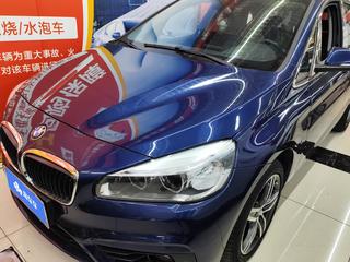 宝马2系旅行 218i 1.5T 自动 运动设计套装 