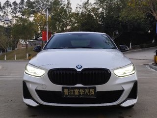 宝马1系 125i 2.0T 自动 M运动曜夜版 