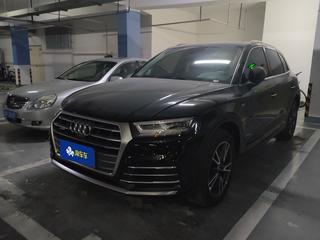 奥迪Q5L 45TFSI 2.0T 自动 尊享时尚型 