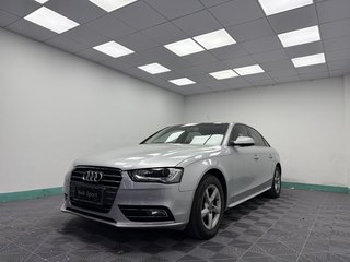 奥迪A4L 35TFSI 2.0T 自动 舒适型 