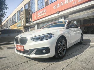 宝马1系 118i 1.5T 自动 运动型 