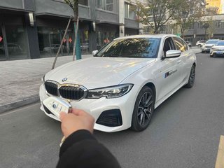 宝马3系 320Li 2.0T 自动 M运动套装 