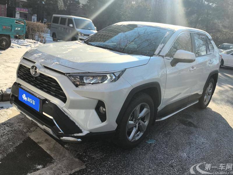 丰田RAV4 2021款 2.0L 自动 四驱 风尚PLUS版 (国Ⅵ) 